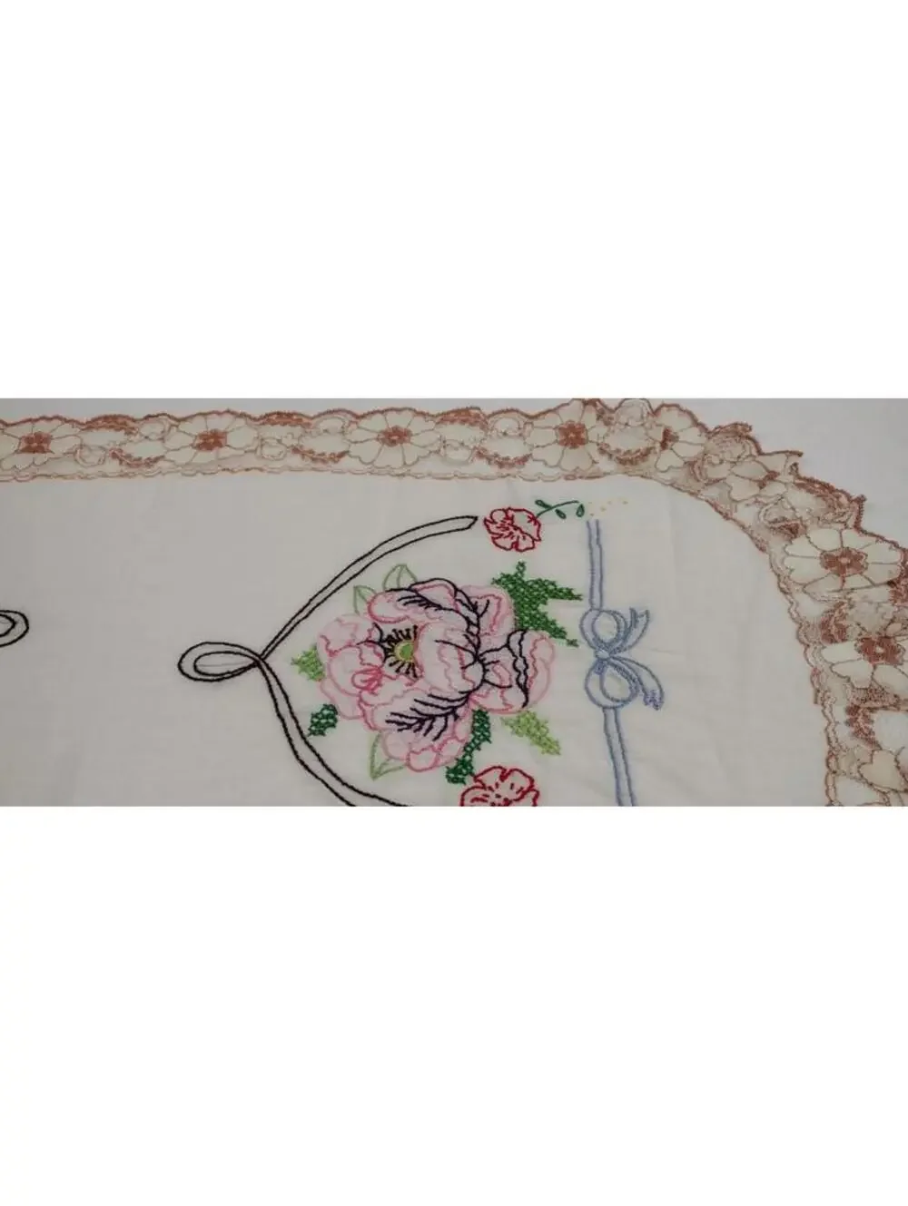 1930s Placemat Embroider Delicate Lace Bow 40s Roses Cotton 50s Vanity Display